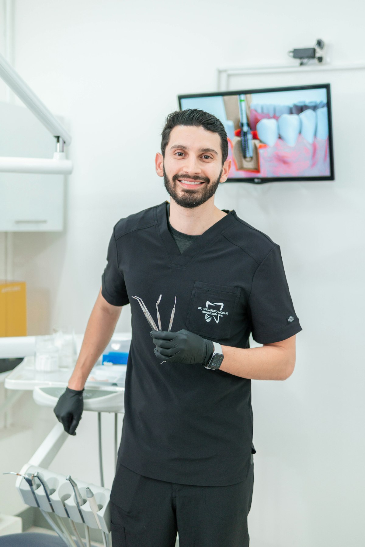 Emri Mbiemri 11