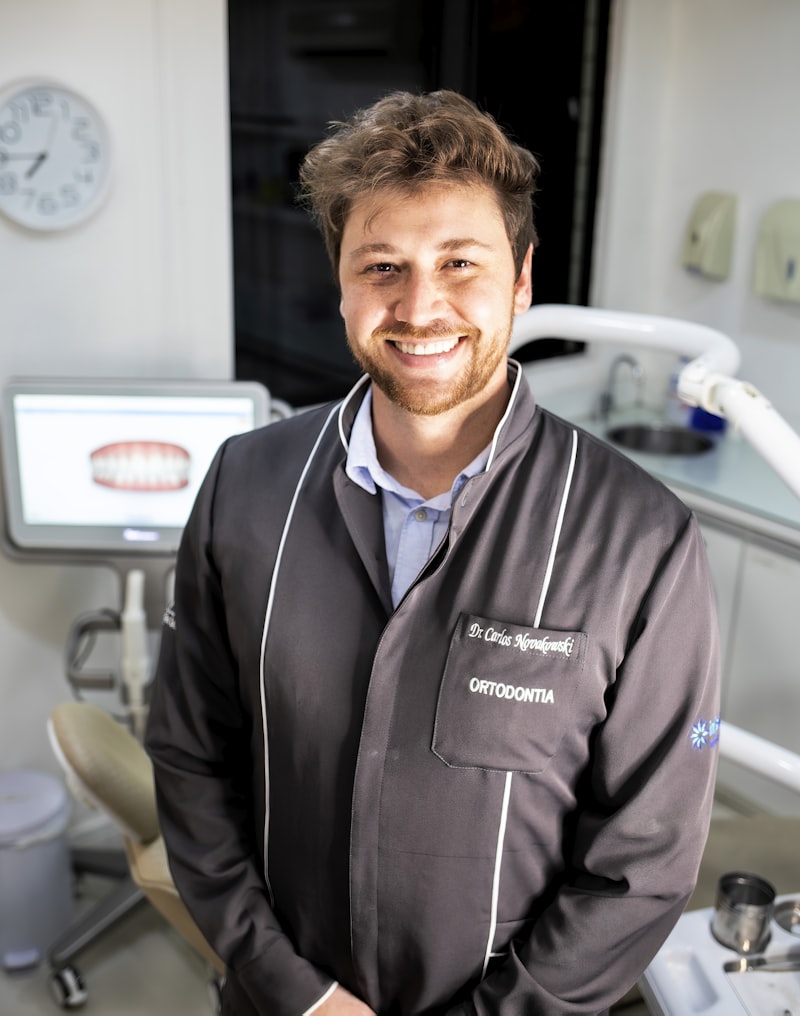 Emri Mbiemri 1
